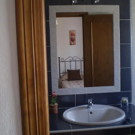 El Canario Guest house *