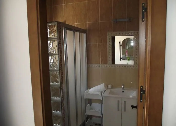 El Canario Guest house *